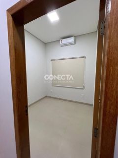 Casa Para Vender com 2 quartos 1 suítes no bairro Santa Clara II em Rondonópolis / MT