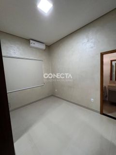 Casa Para Vender com 2 quartos 1 suítes no bairro Santa Clara II em Rondonópolis / MT