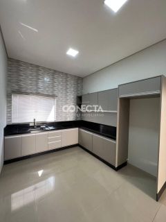 Casa Para Vender com 2 quartos 1 suítes no bairro Santa Clara II em Rondonópolis / MT