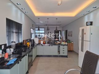 Casa à venda no Montserrat em Nova Mutum com 3 quartos (1 suíte) e churrasqueira