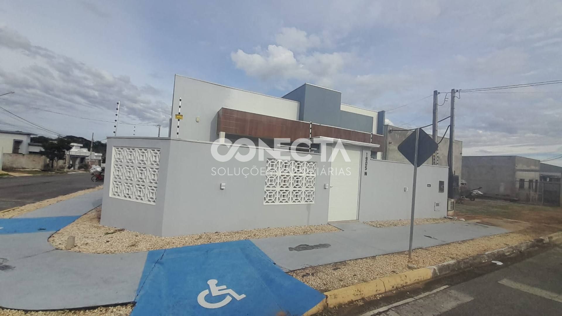 Casa Para Vender com 3 quartos 1 suítes no bairro Araguaia 2 em Nova Mutum