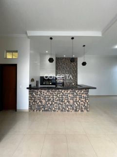 Casa Para Vender com 3 quartos 1 suítes no bairro Residencial Flamboyant  em Nova Mutum MT