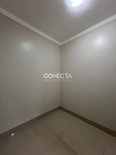 Casa Para Vender com 3 quartos 1 suítes no bairro Residencial Flamboyant  em Nova Mutum MT