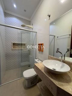 Casa Para Vender com 3 quartos 1 suítes no bairro Residencial Flamboyant  em Nova Mutum MT