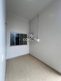 Casa Para Vender com 3 quartos 1 suítes no bairro Residencial Flamboyant  em Nova Mutum MT