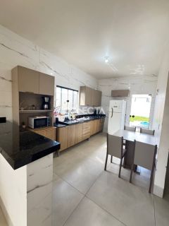 Casa Com piscina Para Vender com 3 quartos 1 suítes no bairro Montserrat em Nova Mutum MT