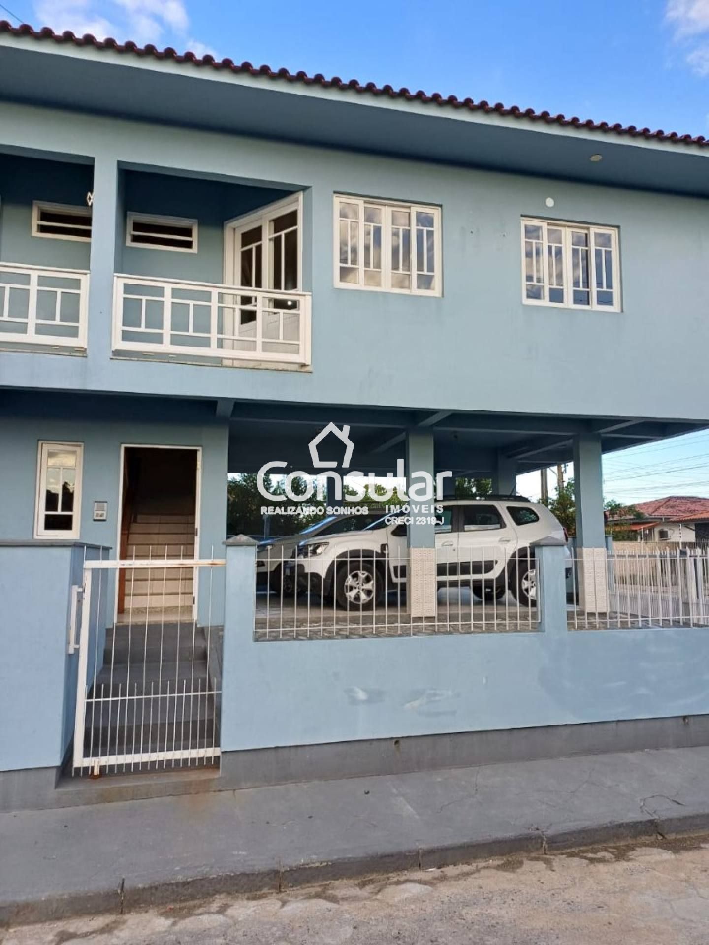 Apartamento Para Alugar com 2 quartos no bairro Centro em Palhoça