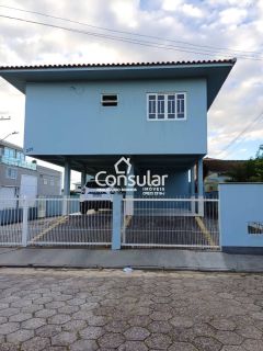 Apartamento Para Alugar com 2 quartos no bairro Centro em Palhoça