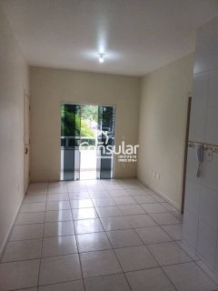 Apartamento Para Alugar com 3 quartos 1 suítes no bairro Aririú em Palhoça