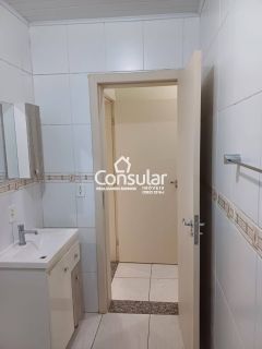 Apartamento Para Alugar com 3 quartos 1 suítes no bairro Aririú em Palhoça