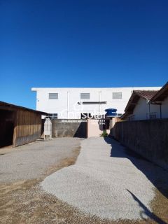 Galpão / Depósito / Armazém Para Alugar no bairro Centro em Palhoça