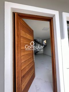 Sobrado Para Vender no bairro Aririú em Palhoça