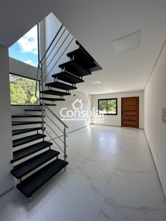 Sobrado Para Vender no bairro Aririú em Palhoça