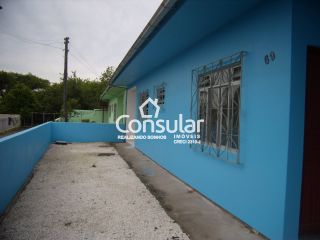 Casa com 2 quartos para alugar no bairro aririu