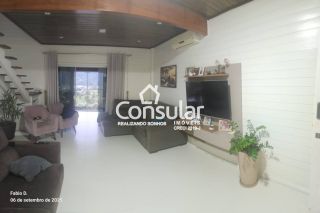 SÍTIO COM CASA ESPAÇOSA E ACONCHEGANTE A VENDA EM PAULO LOPES