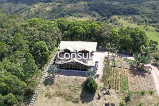 SÍTIO COM CASA ESPAÇOSA E ACONCHEGANTE A VENDA EM PAULO LOPES