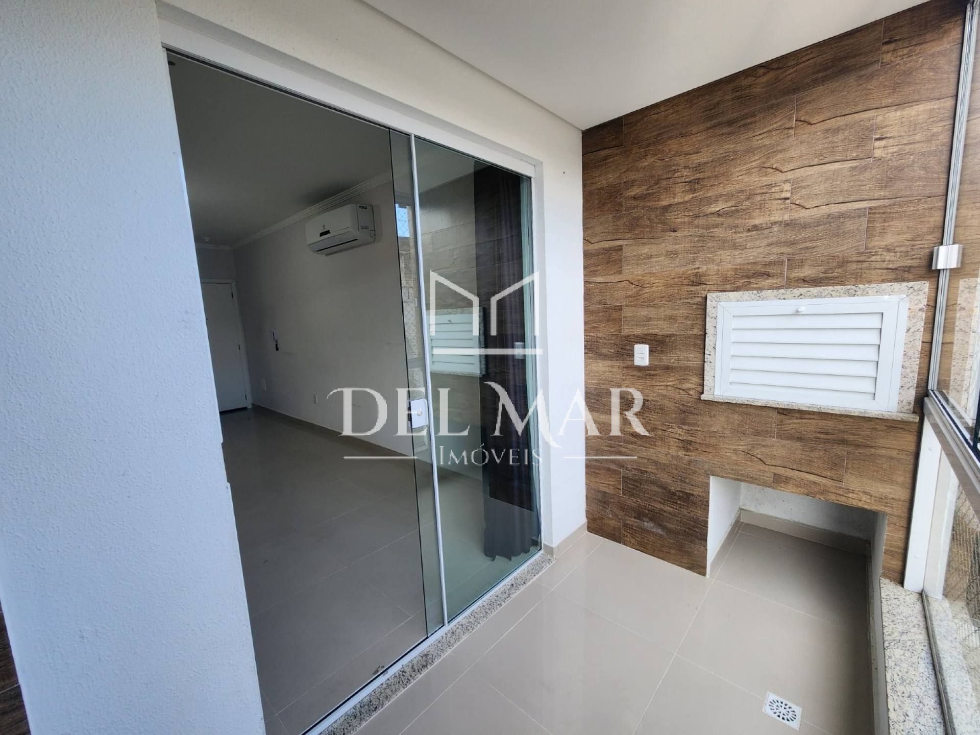 Amplo apartamento de 2 quartos