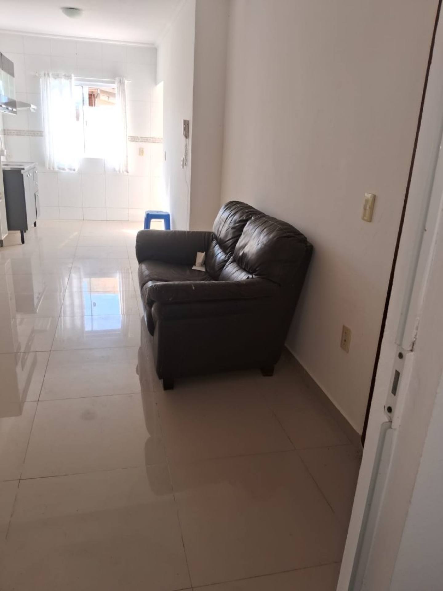 Apartamento com 2 quartos perto da entrada dos Ingleses