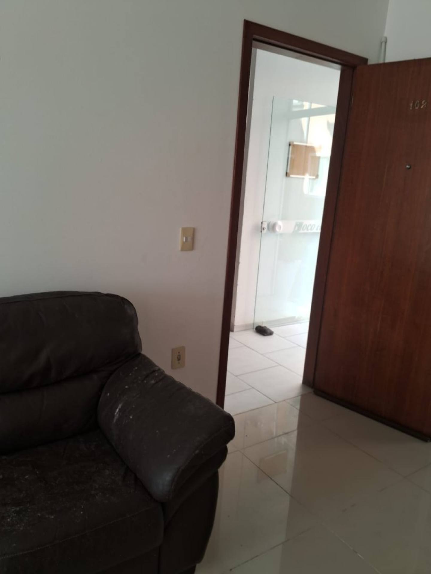 Apartamento com 2 quartos perto da entrada dos Ingleses