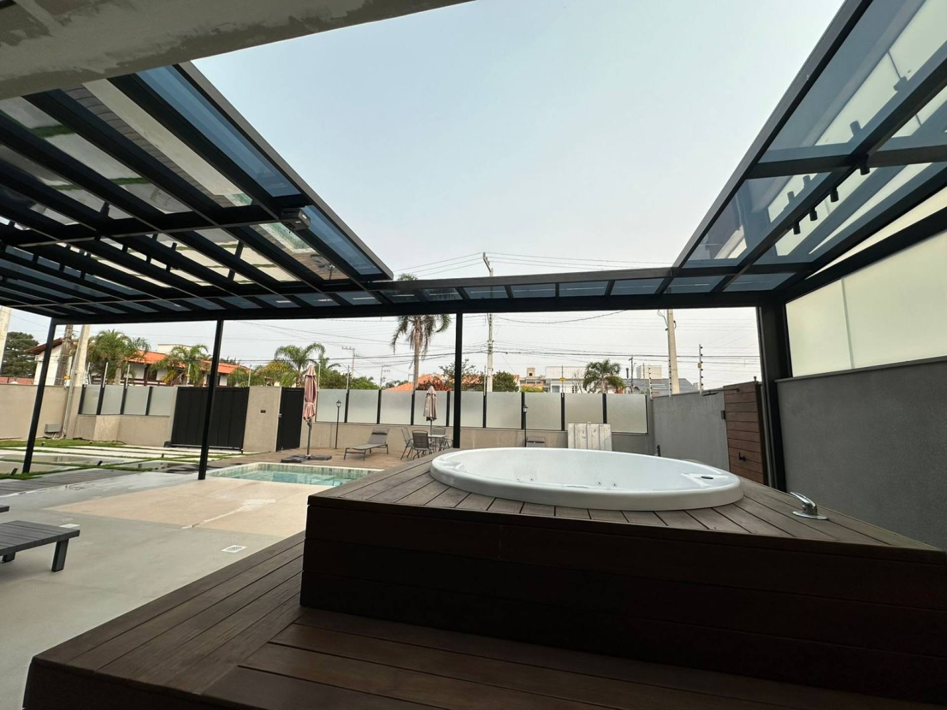 LINDA CASA A VENDA EM INGLESES