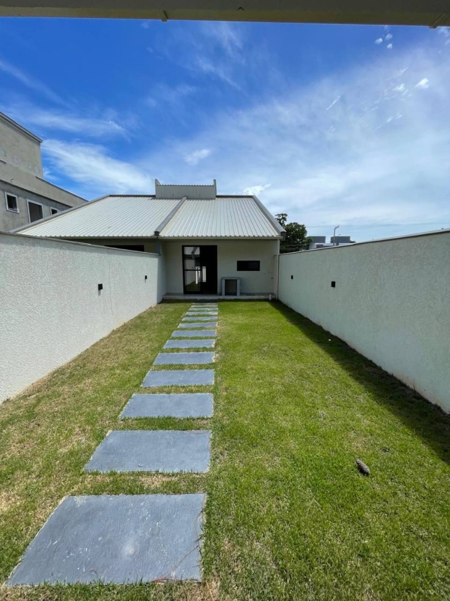 CASA A VENDA