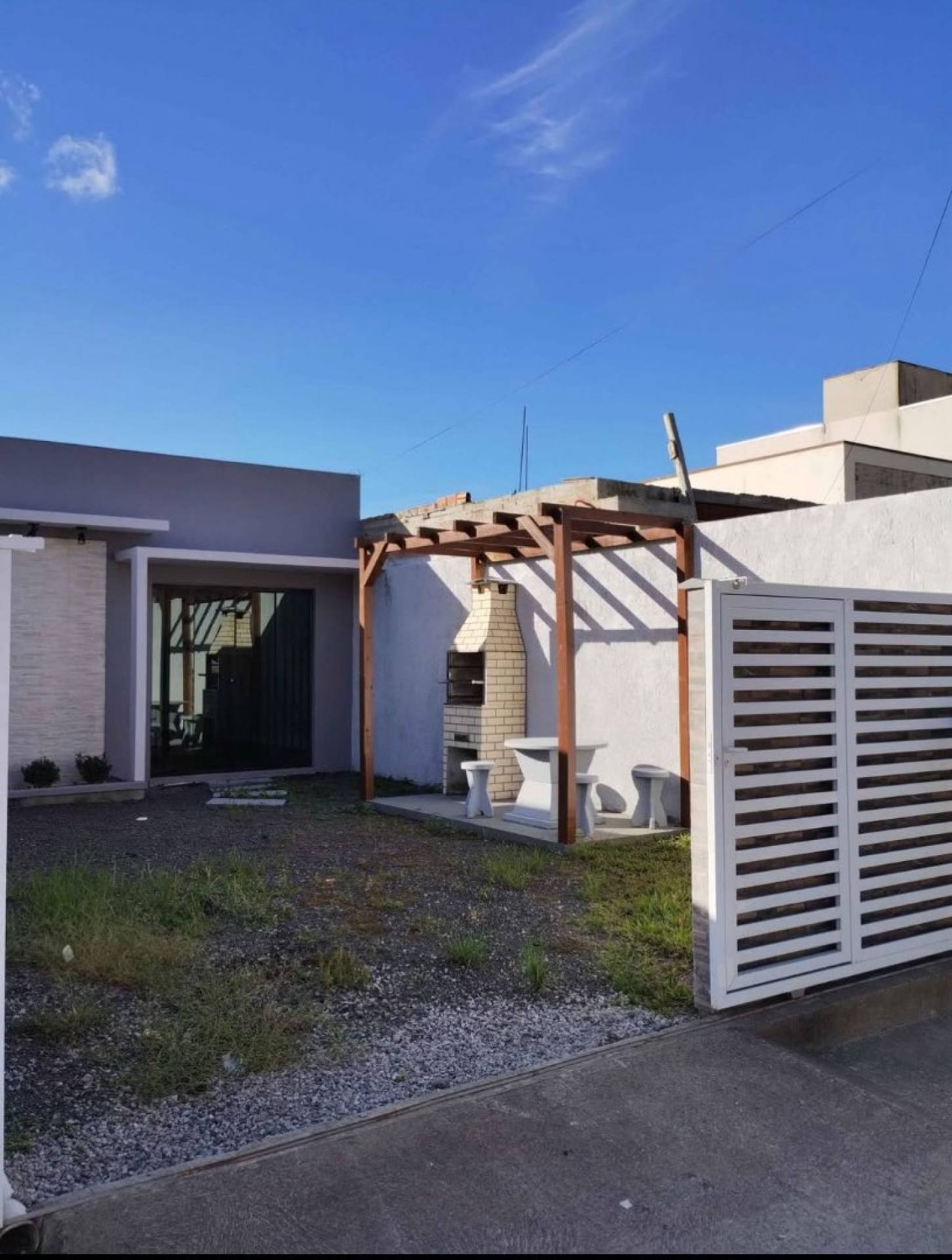 CASA A VENDA NO RIO VERMELHO