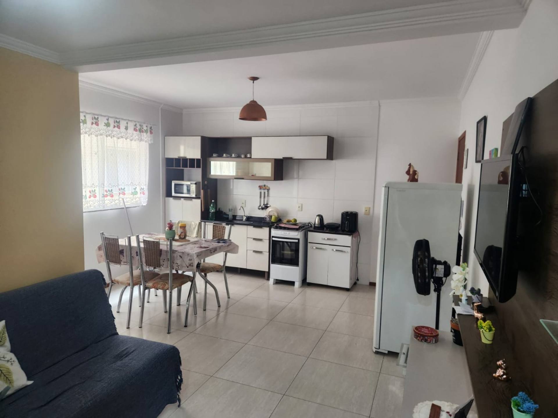 VENDO APARTAMENTO EM INGLESES