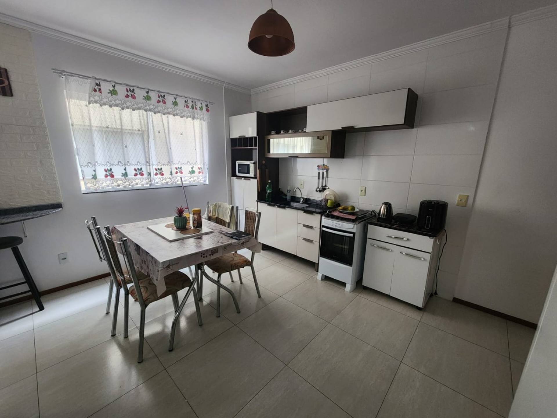VENDO APARTAMENTO EM INGLESES