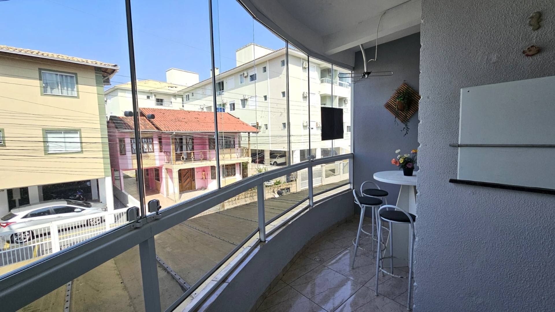 VENDA APARTAMENTO EM INGLESES