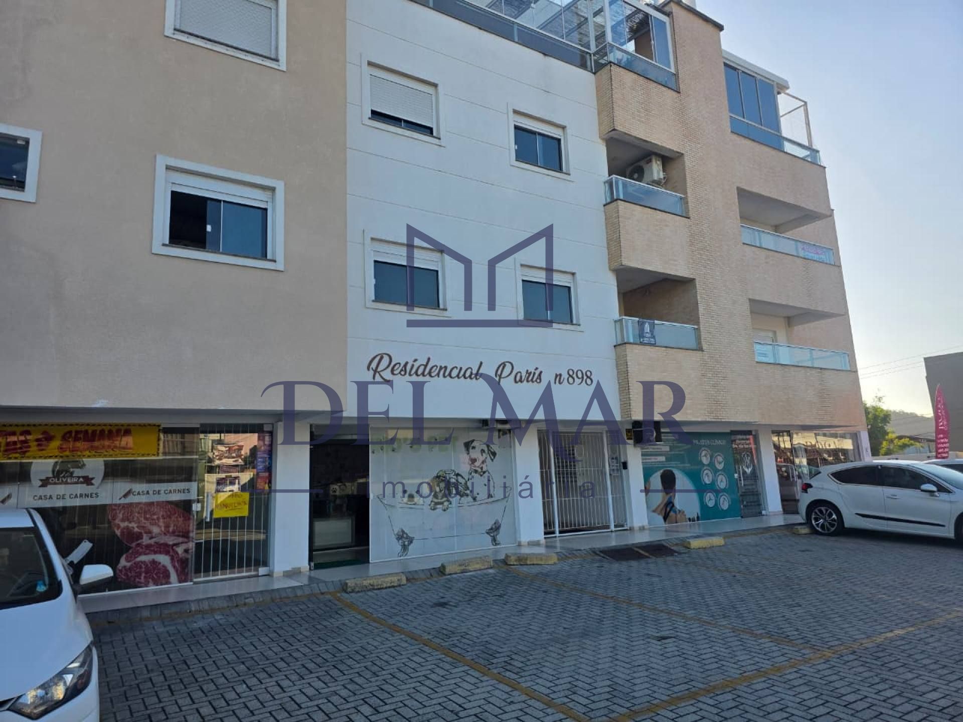 Apartamento de 3 dormitorios en oferta!