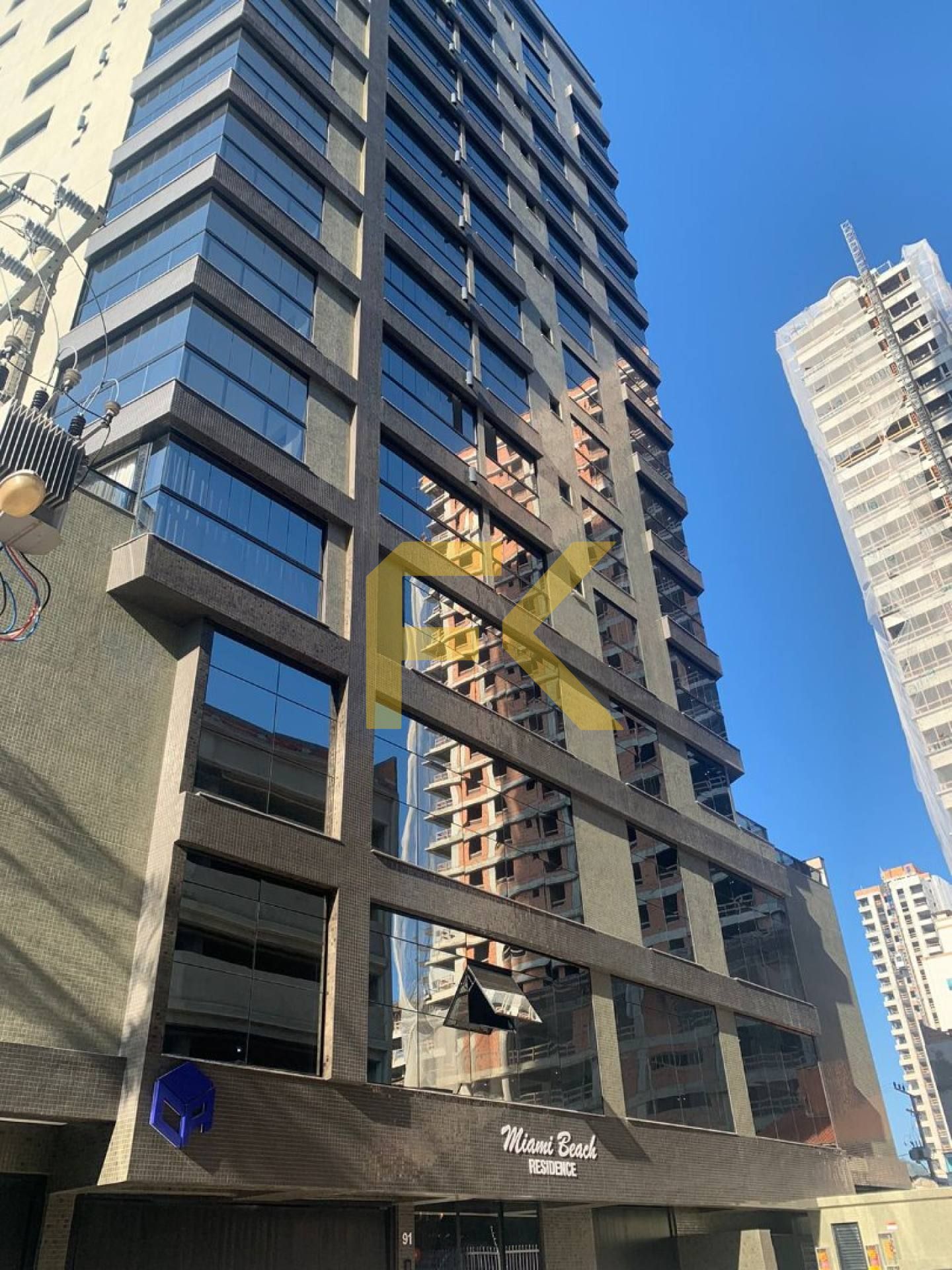 MIAMI BEACH RESIDENCE - 3 SUÍTES