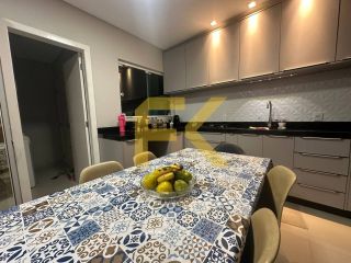 SOBRADO À VENDA - BALNEÁRIO PEREQUÊ