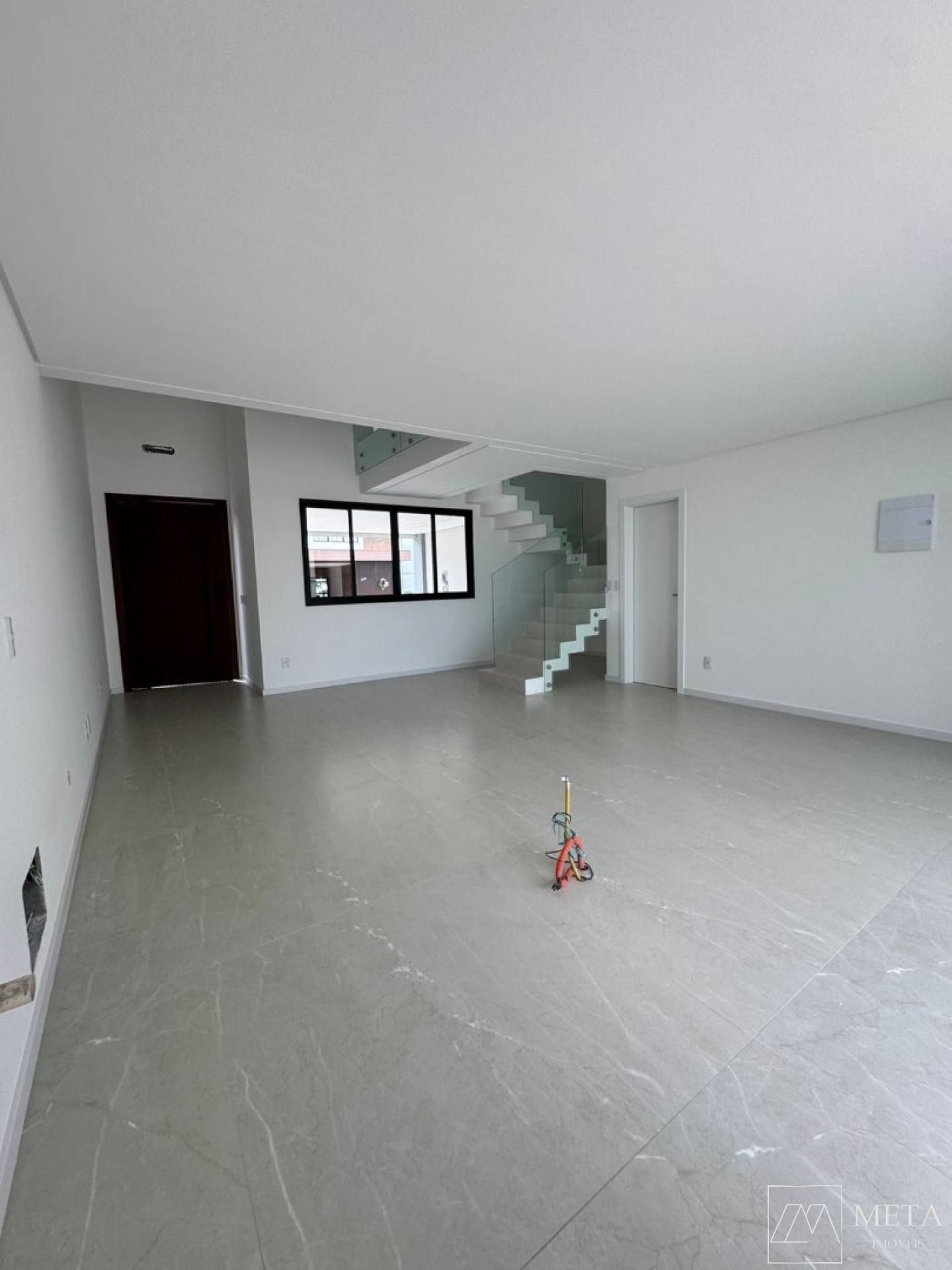 Casa com 3 dormitórios (1 suíte) de alto padrão no Delta Ville - Biguaçu/SC