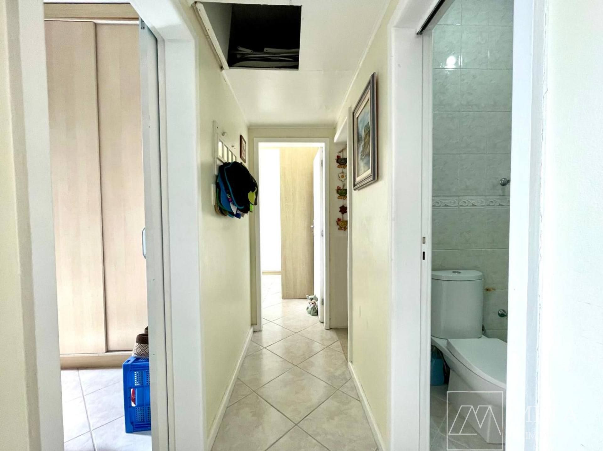 Apartamento de 2 dormitórios em Coqueiros - Florianópolis/SC