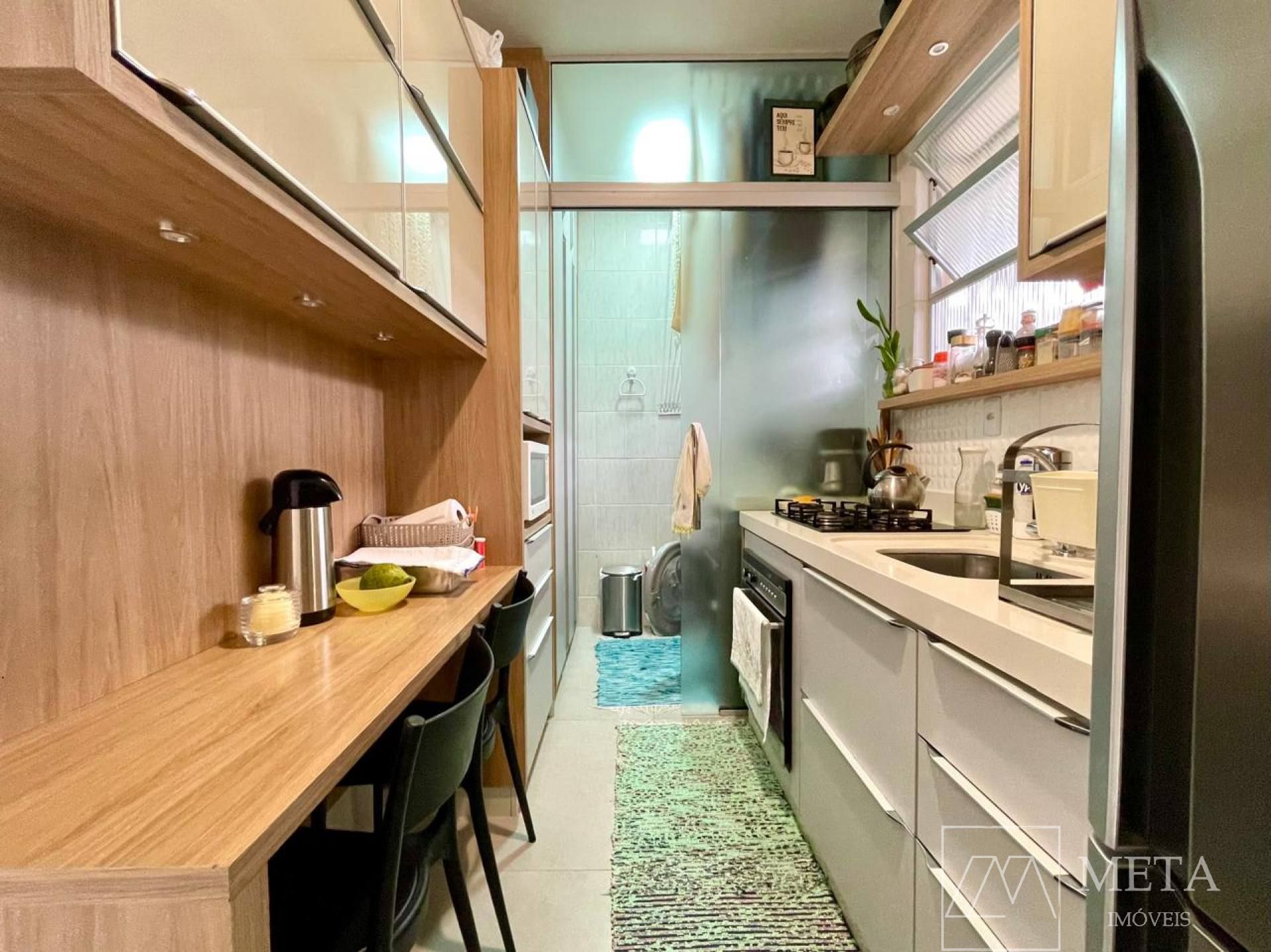 Apartamento de 2 dormitórios em Coqueiros - Florianópolis/SC