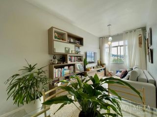 Apartamento no bairro Coqueiros em Florianópolis