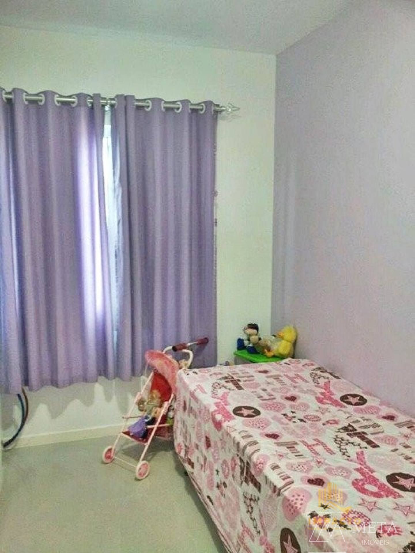 Apartamento de 3 (com 1 suíte) dormitórios em Areias - São José/SC