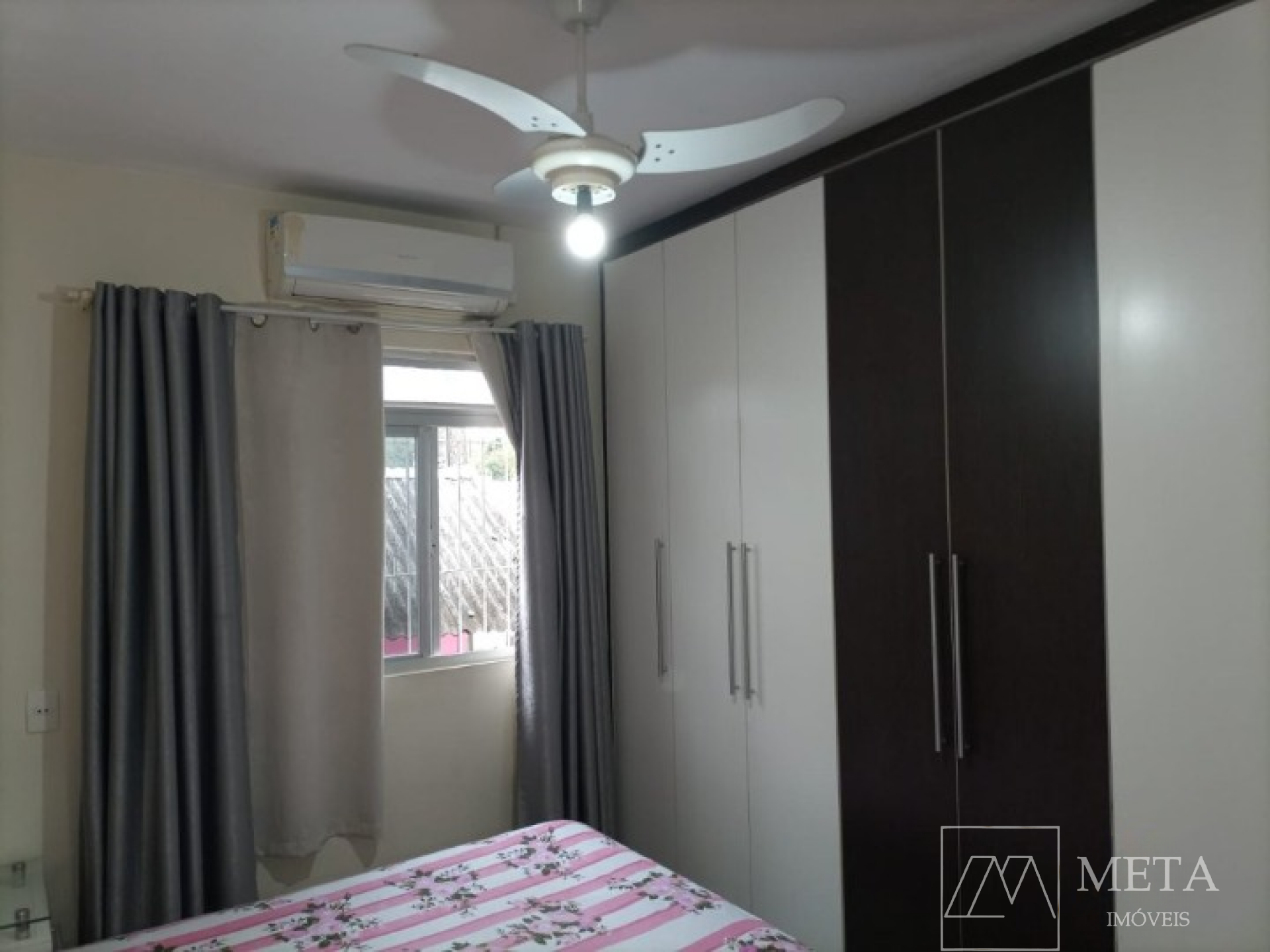 Casa de 3 dormitórios (1 suíte) em Forquilhas - São José/SC