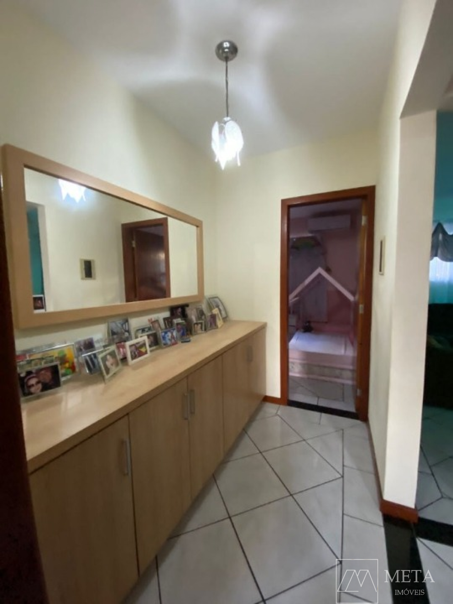 Casa de 3 dormitórios (1 suíte) em Forquilhas - São José/SC