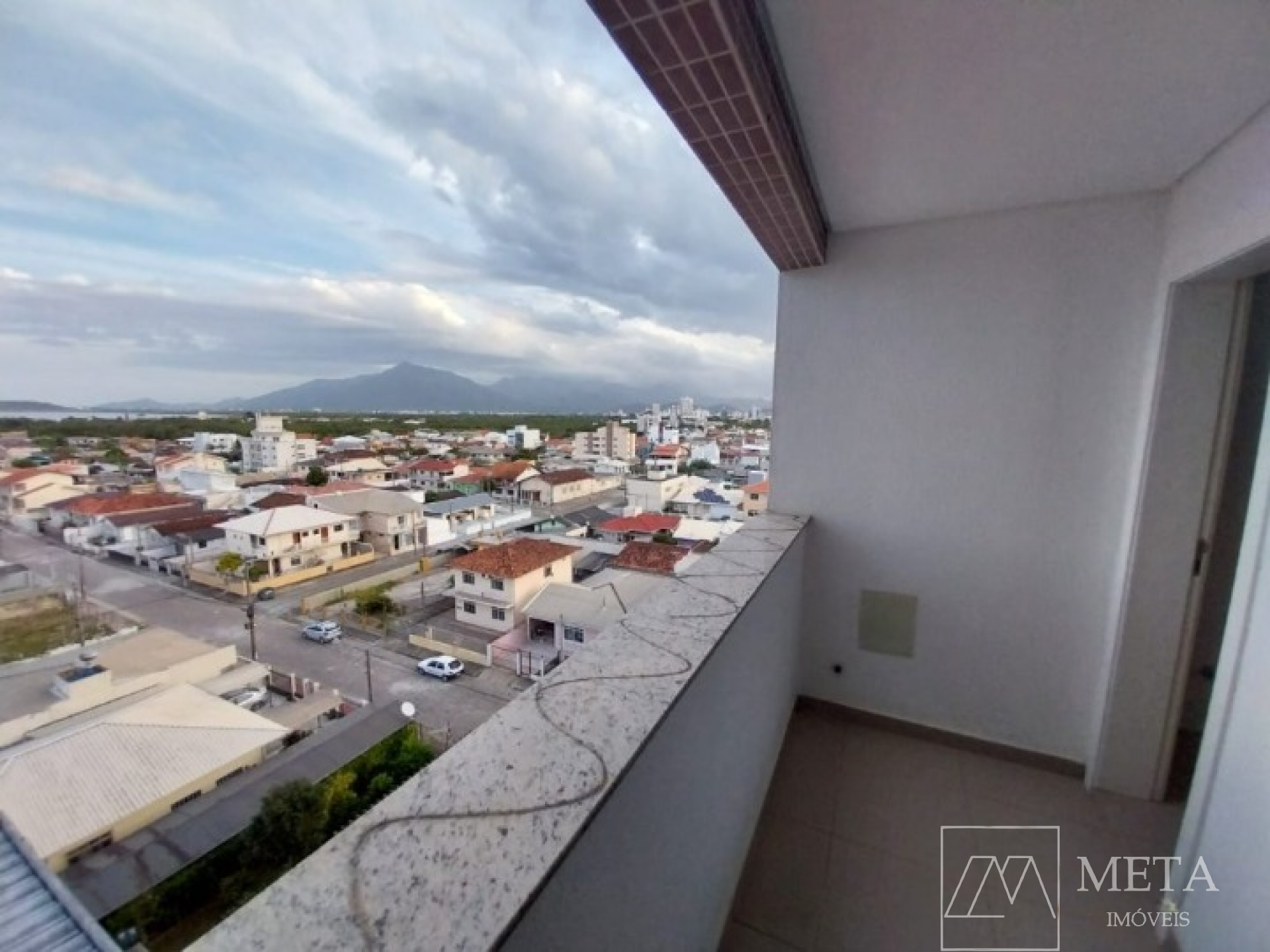 Apartamento de 2 dormitórios na Ponte do Imaruim - Palhoça