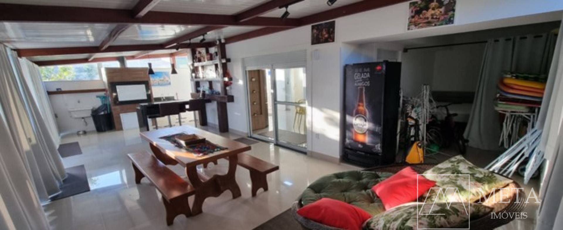Casa de 4 dormitórios (1 suíte) na Praia da Pinheira - Palhoça/SC