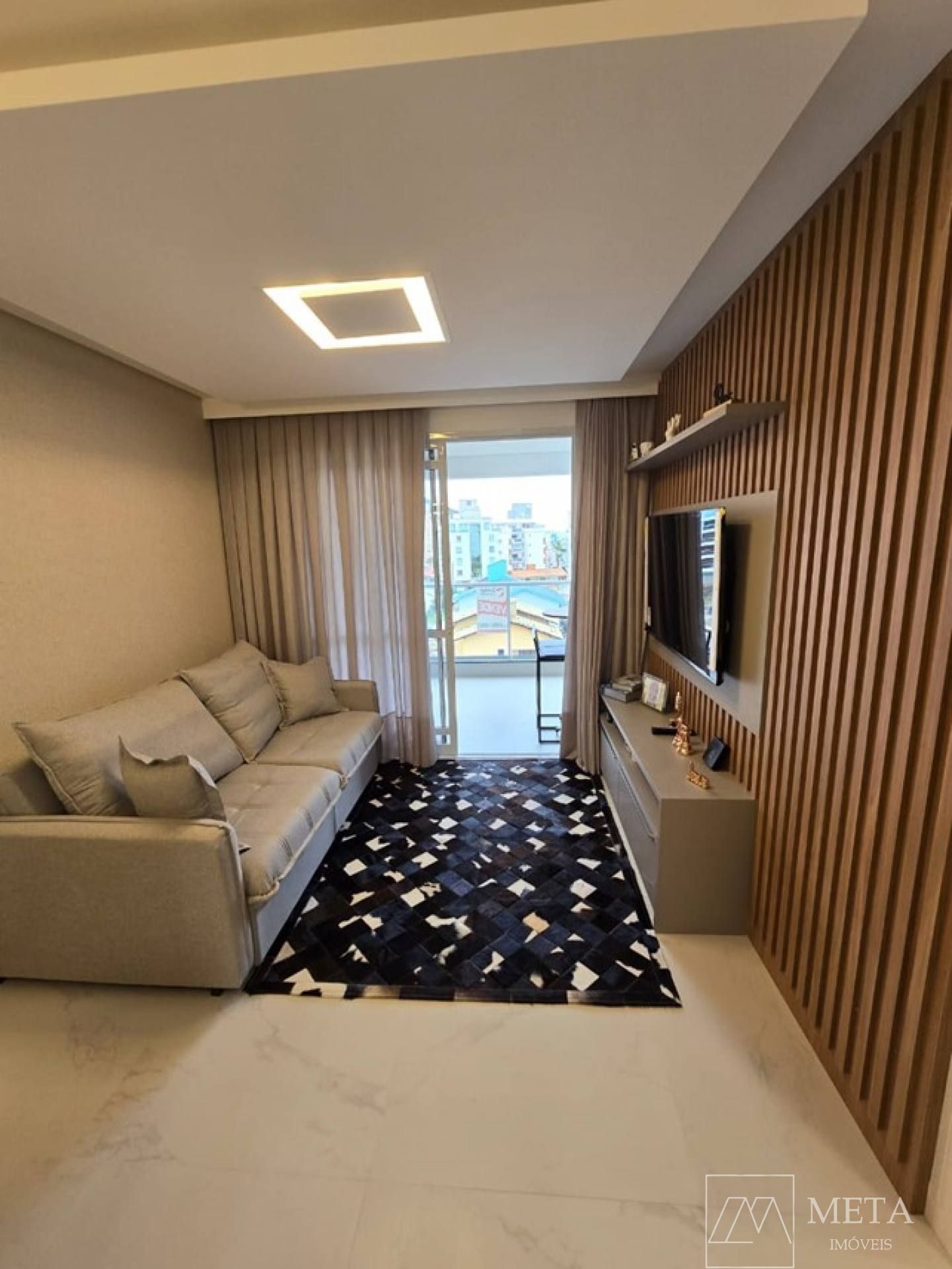 Apartamentos de 3 dormitórios - RESIDENCIAL PARADISO – PRAIA DE PALMAS