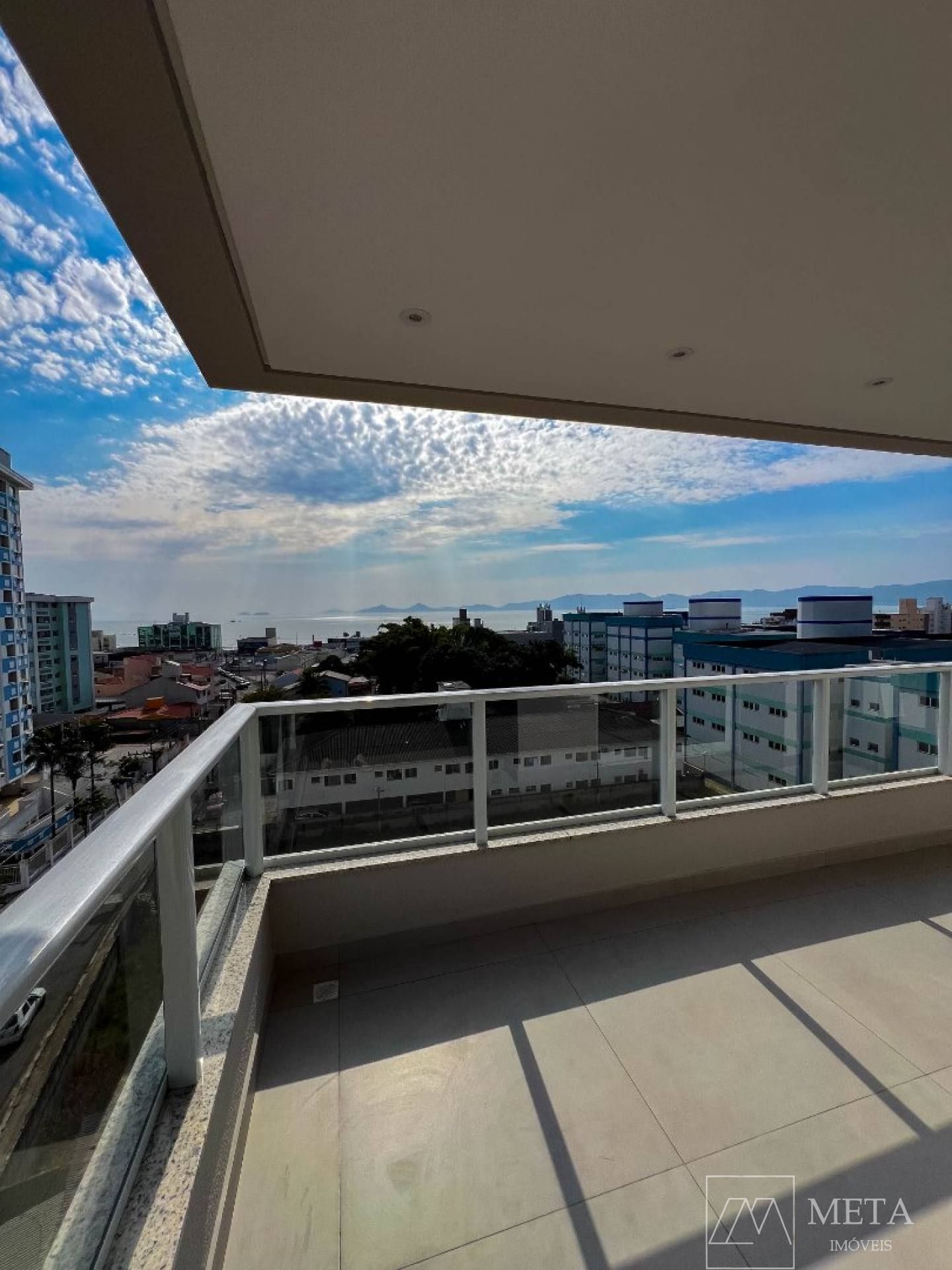 Lançamento de apartamentos de 2 dormitórios Barreiros - São José