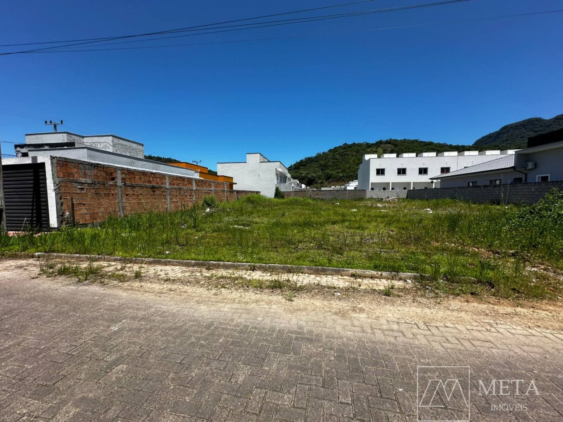 Terreno de 360 m² no Sertão do Maruim - São José/SC