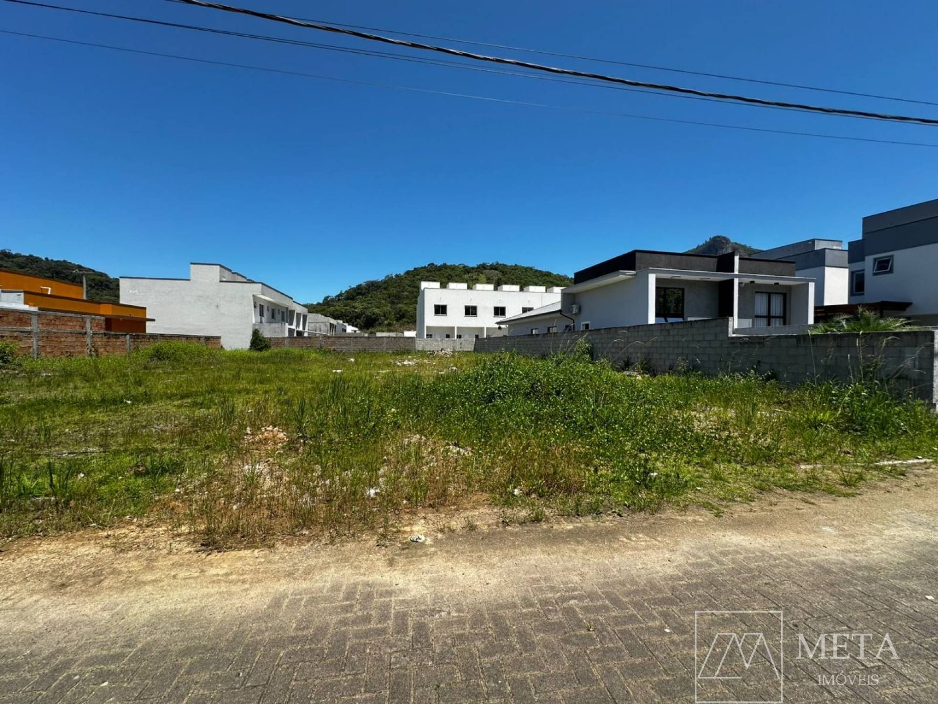 Terreno de 360 m² no Sertão do Maruim - São José/SC