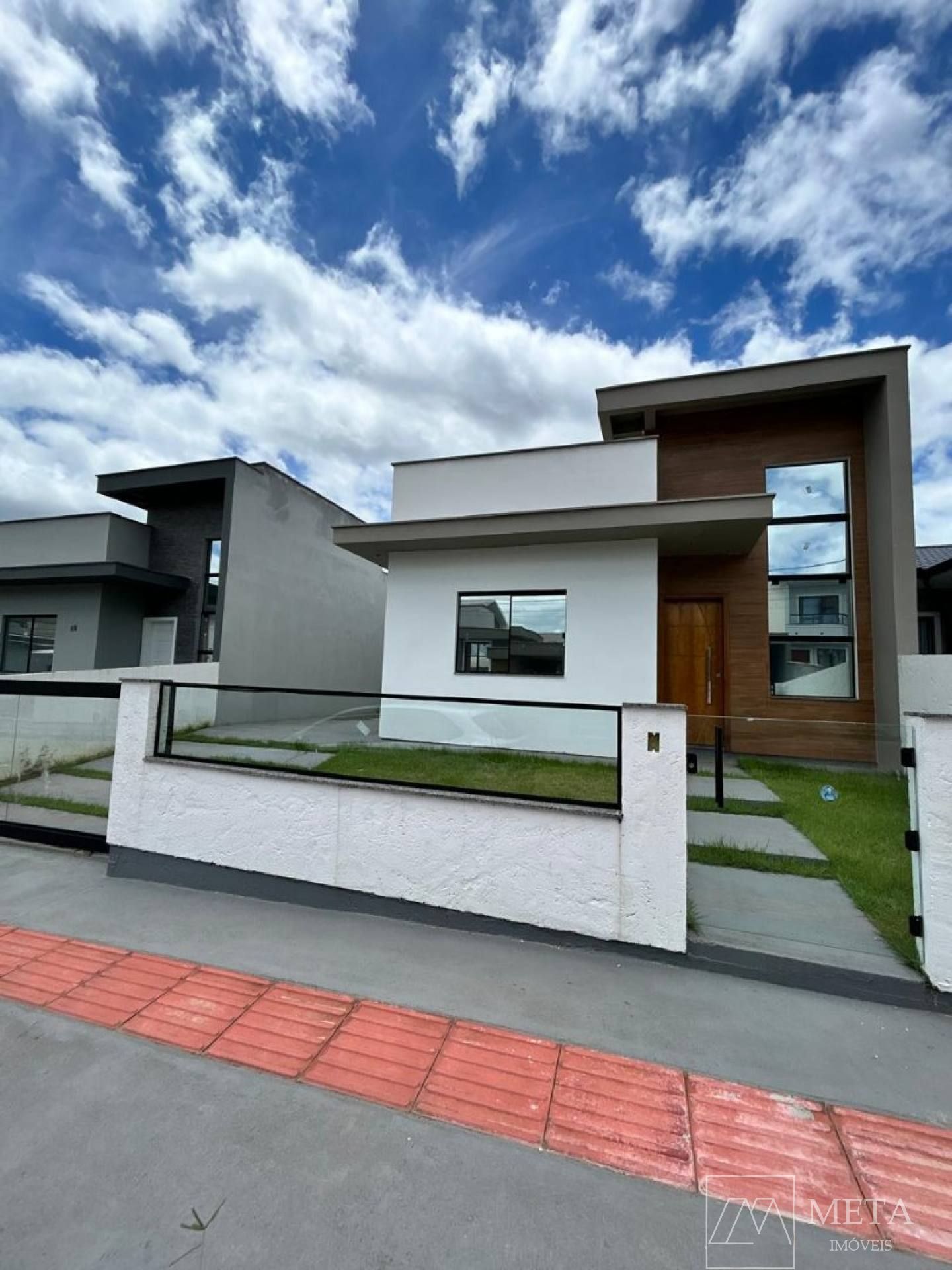 Casa de 3 dormitórios no Loteamento Vale Verde - Palhoça