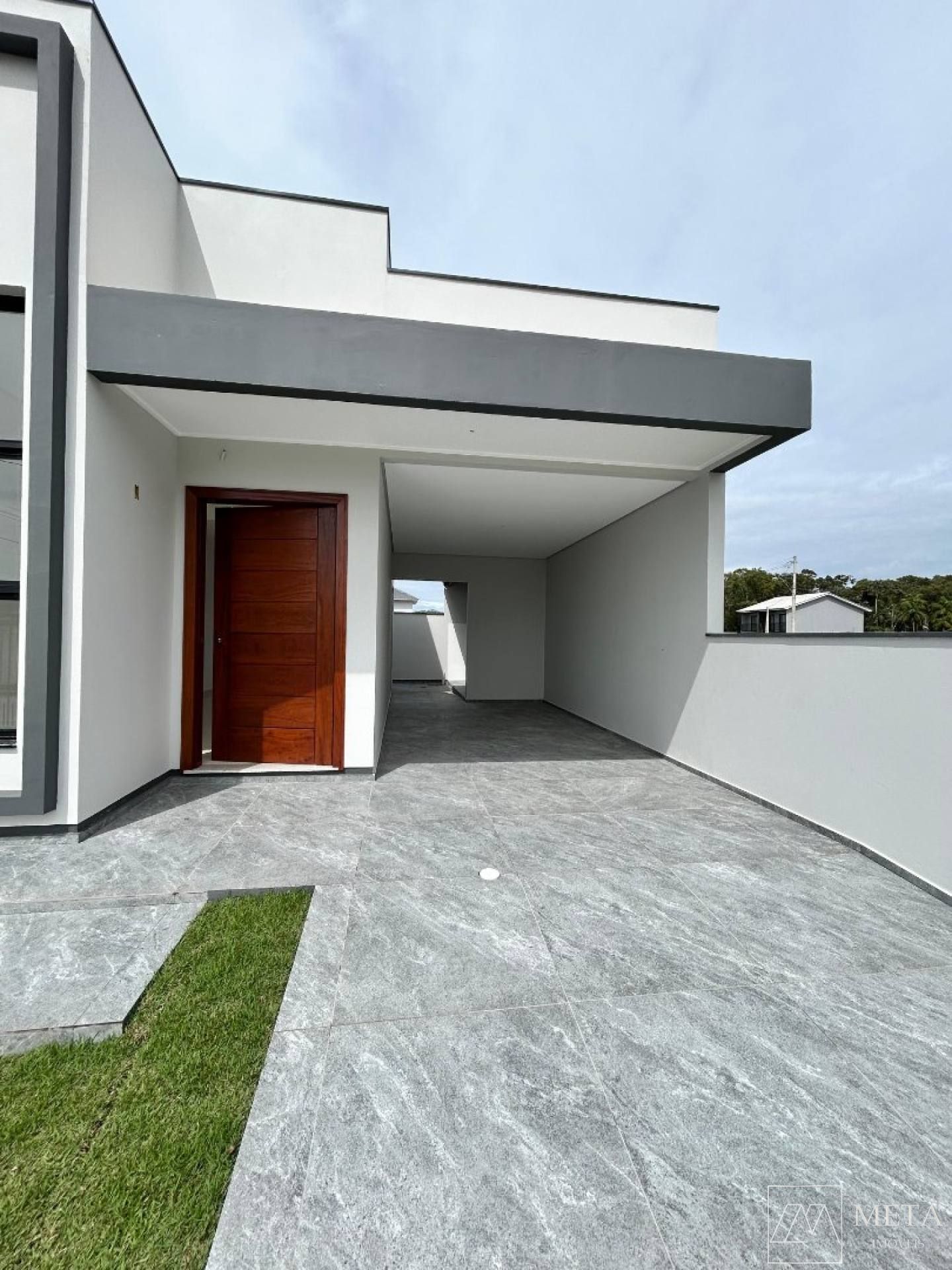 Casa com 2 dormitórios (1 suíte) no Sertão do Maruim - São José/SC