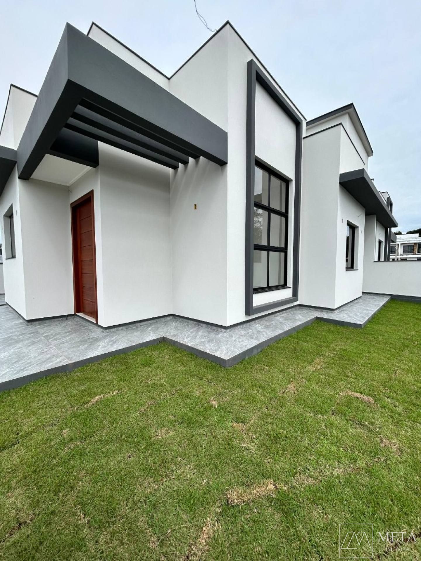 Casa com 2 dormitórios (1 suíte) no Sertão do Maruim - São José/SC