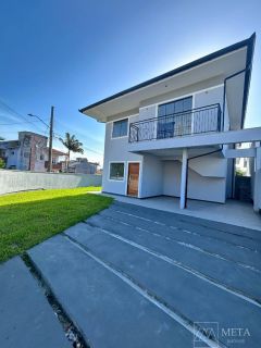 Sobrado no bairro Forquilhas em São José