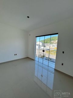 Sobrado no bairro Forquilhas em São José